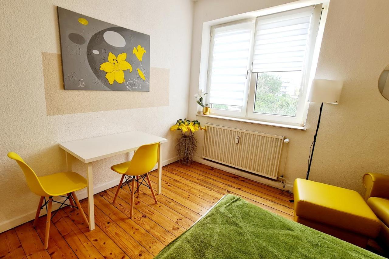 Ferienwohnung LILIE. Zentral und ruhig: nahe CentrO, HBF, Düss. Oberhausen  Exterior foto