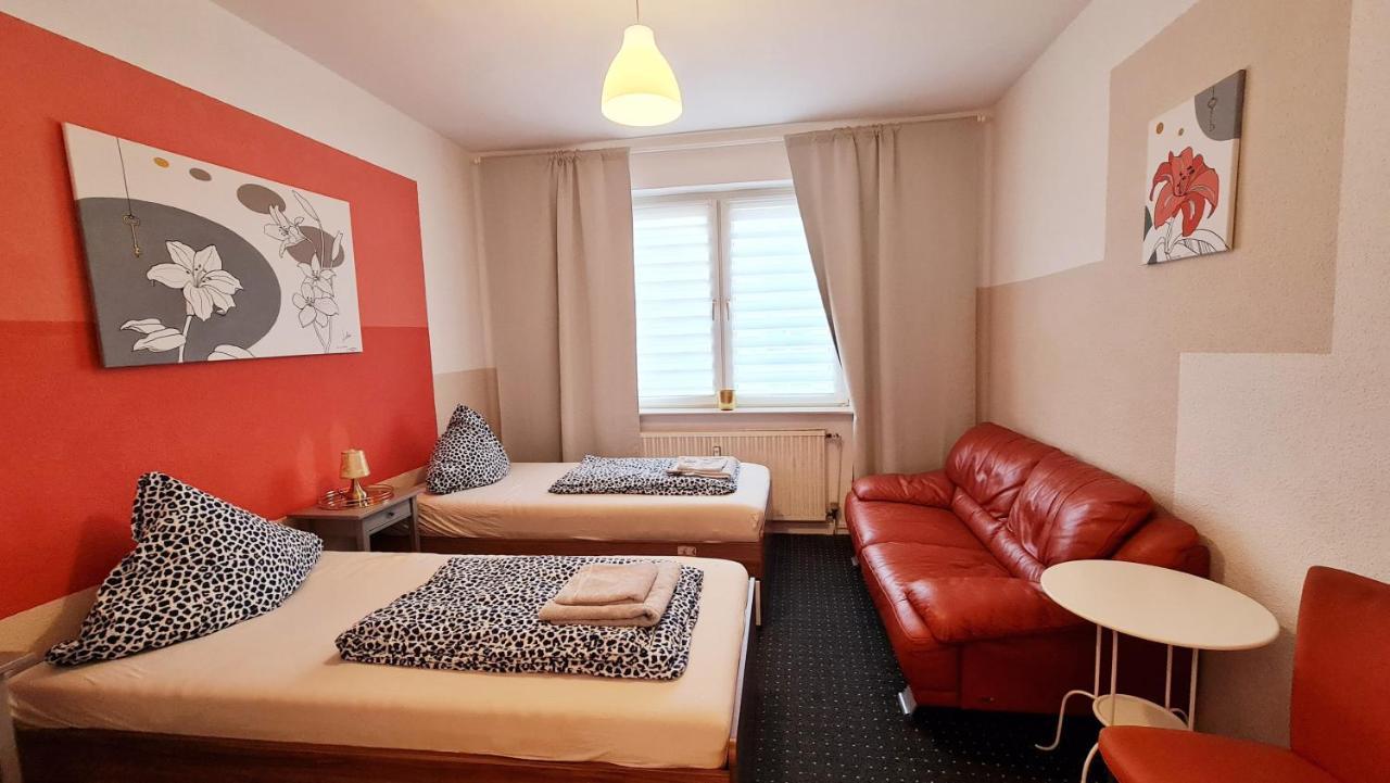 Ferienwohnung LILIE. Zentral und ruhig: nahe CentrO, HBF, Düss. Oberhausen  Exterior foto