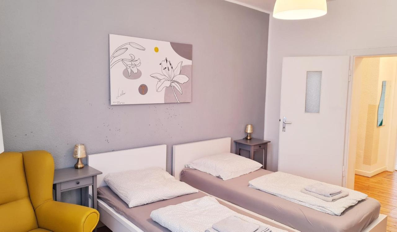 Ferienwohnung LILIE. Zentral und ruhig: nahe CentrO, HBF, Düss. Oberhausen  Exterior foto