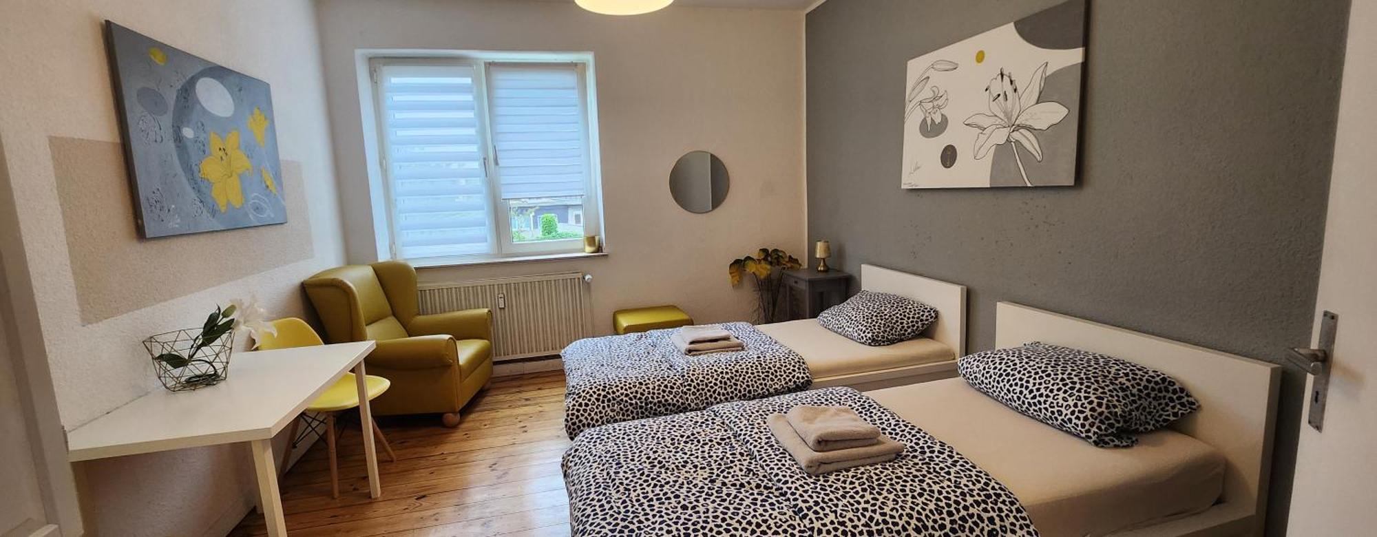 Ferienwohnung LILIE. Zentral und ruhig: nahe CentrO, HBF, Düss. Oberhausen  Exterior foto
